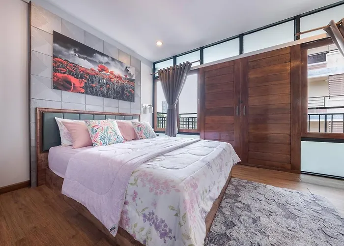 Thananya Bangkok